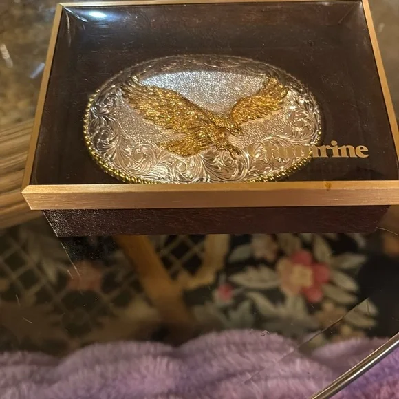 Silver and Gold Ornate Eagle Belt Buckle - Picture 5 of 5